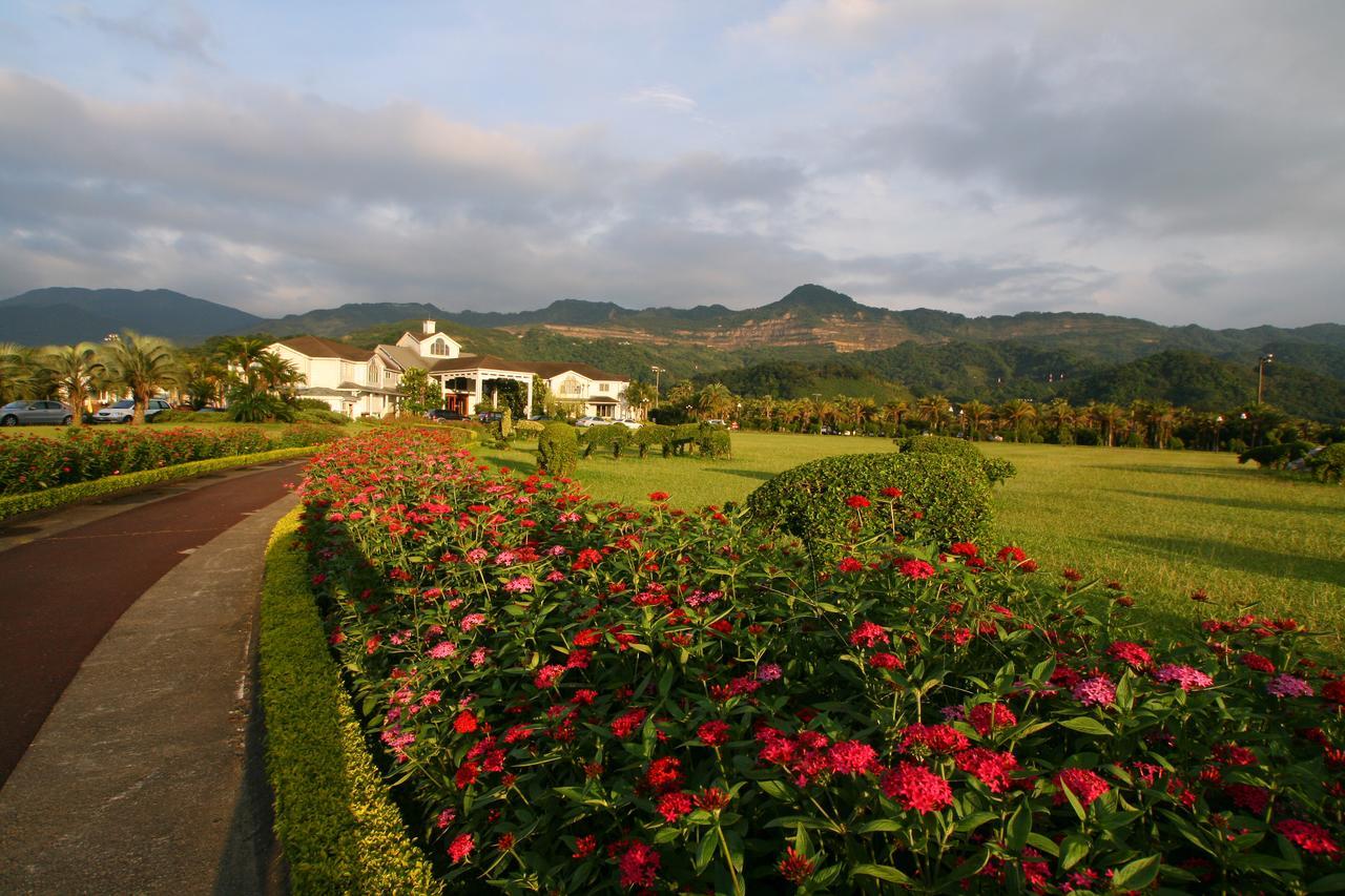 Life Leisure Resort Guanxi Bagian luar foto